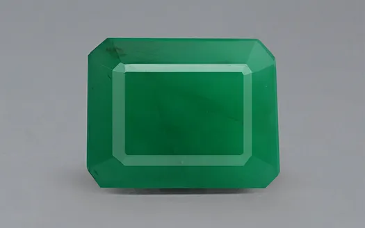 Emerald - 3.79 Carats